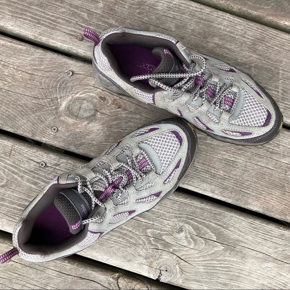 Columbia Hiking Shoe - Picture 4 of 10